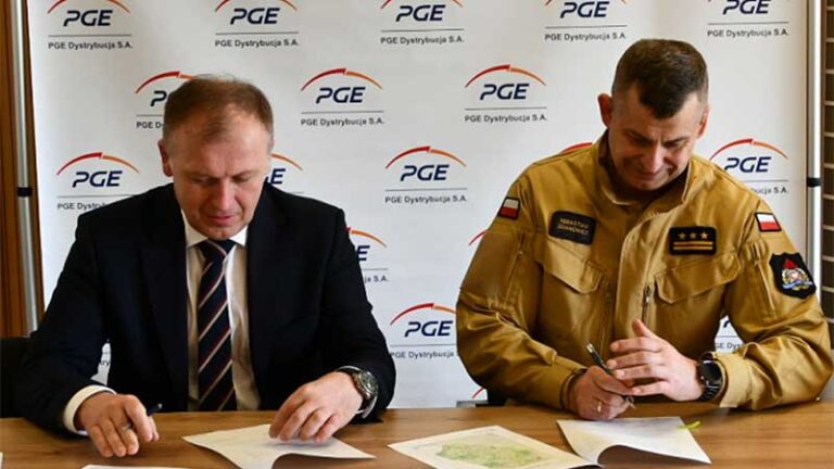 Dyrektor Generalny Jacek Płoński st. bryg. Sebastian Zdanowicz