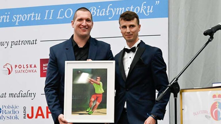 Książka o sporcie w II LO