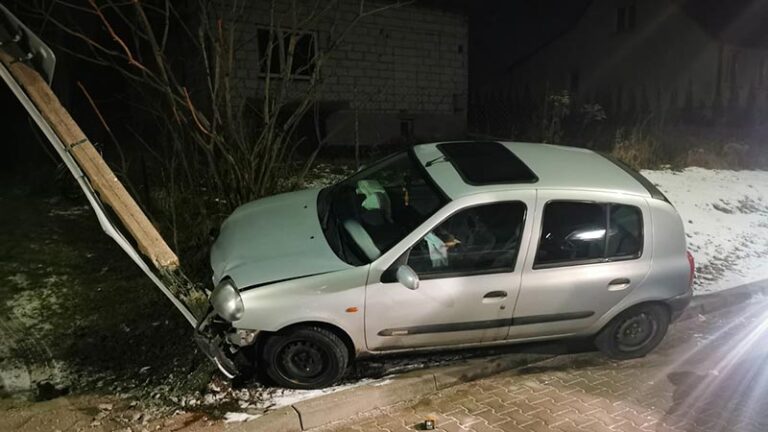 37-latek ucieczkę zakończył na słupie energetycznym