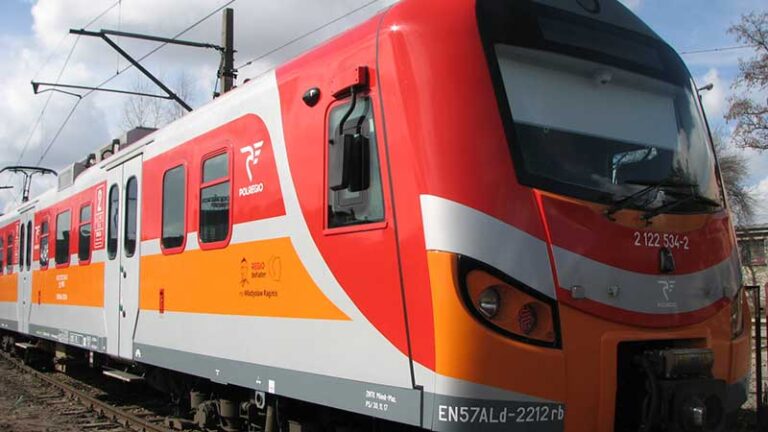 pociągi Białystok-Waliły