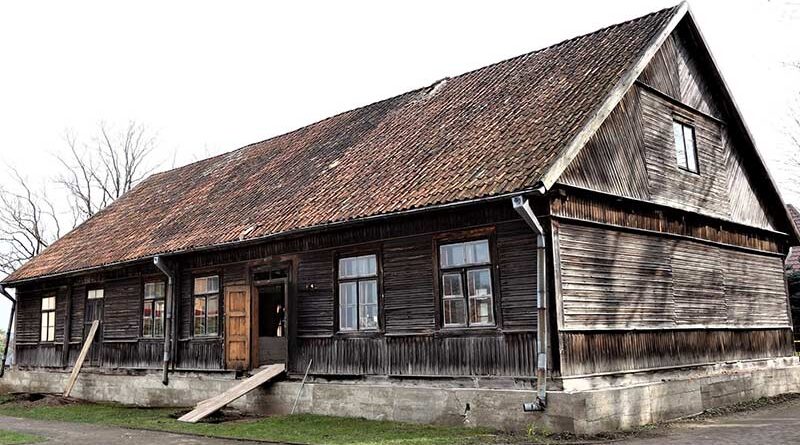 Drewniany budynek w Suchowoli