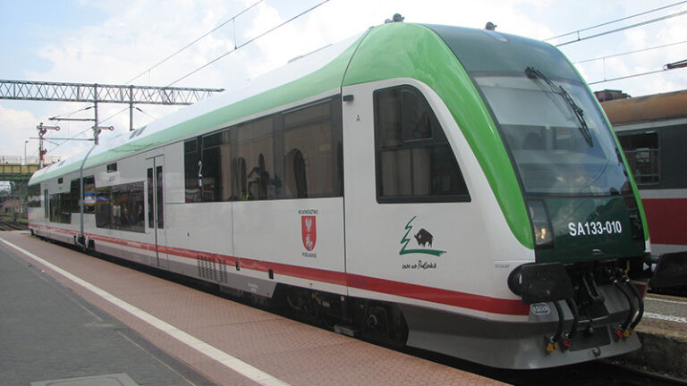 wstrzymanie ruchu pociągów