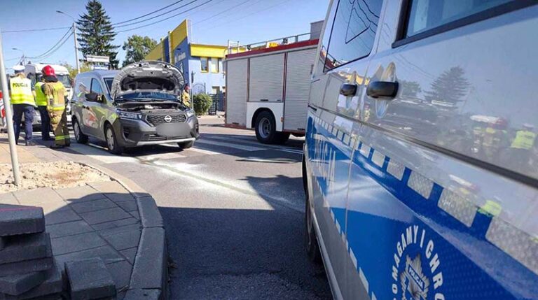 audi uderzyło w nissana