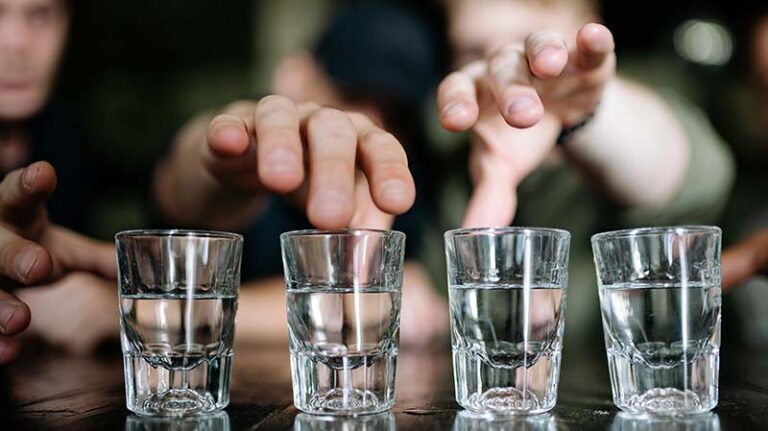 bez opieki chodziły po ulicy