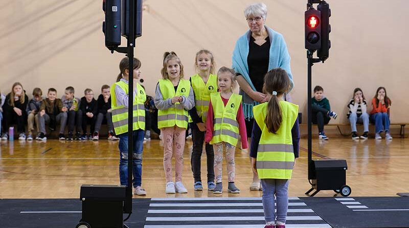 Miasteczka do nauki prawidłowego poruszania się na drogach