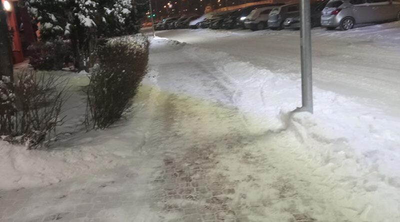 Do obowiązków właściciela posesji należy dbanie o chodniki