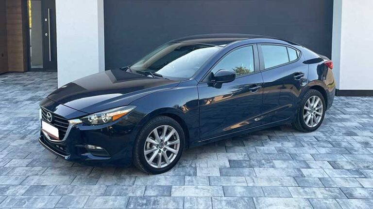 MAZDA 3, tylko 7 tys. km przebiegu
