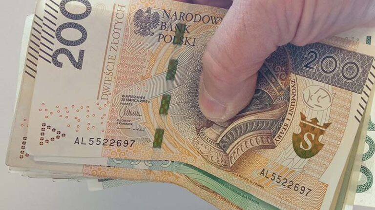 wyłudzenie 77 mln ze środków unijnych