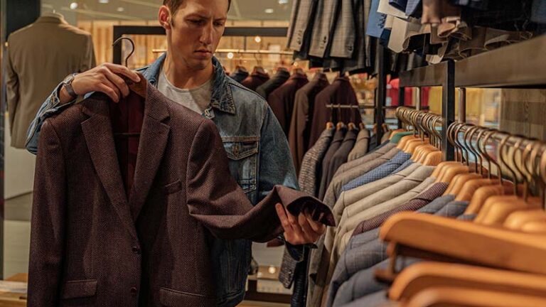 Skład ubrań na metce diametralnie różny od rzeczywistego