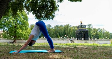 Plenerowe zajęcia jogi w Ogrodzie Branickich