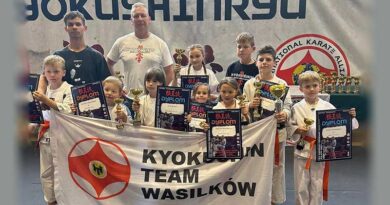 Ośmioro zawodników Kyokushin Team Wasilków na medal