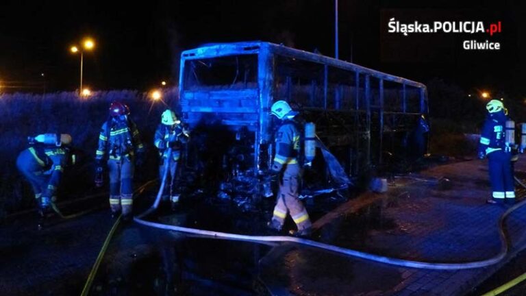 Na autostradzie A4 spłonął autokar i bagaże