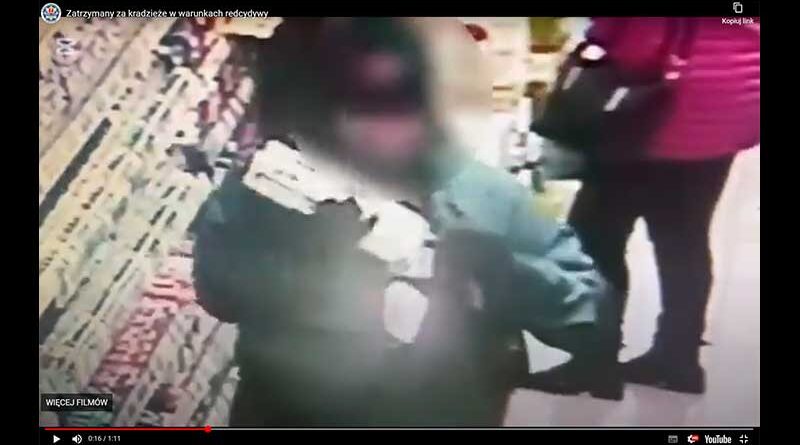 Kamera zarejestrowała, jak wpychał towary pod kurtkę