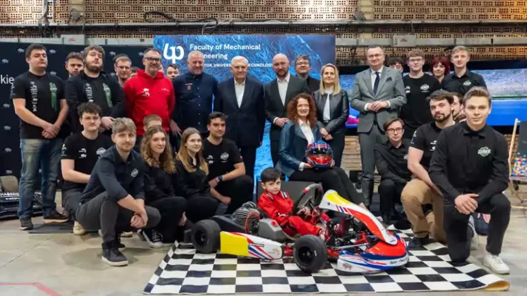 Igor Ponichtera to najmłodszy zawodnik kartingowy w Polsce, który bierze udział w zawodach certyfikowanych przez Polski Związek Motorowy.