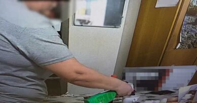 Dolewała żrące chemikalia koleżance do herbaty