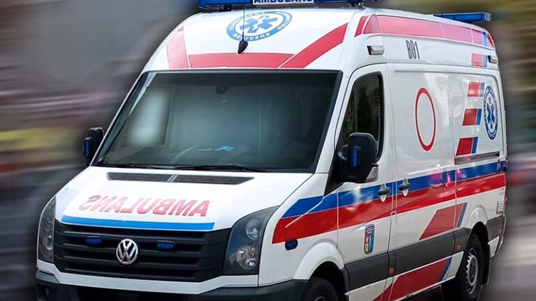 pieszy został potrącony przez samochód ciężarowy w Miastkowie.