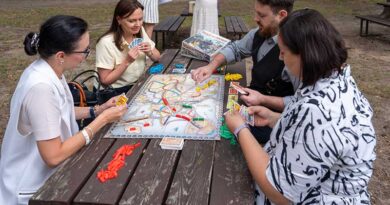 „Międzypokoleniowe planszówki w parku”.