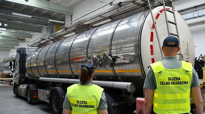 nielegalny transport paliwa zatrzymany pod Suwałkami