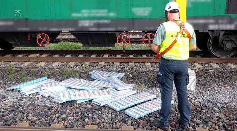 Szmuglowane z Białorusi papierosy ujawnili mundurowi z podlaskiej KAS