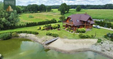 Wyjątkowa nieruchomość z własnym stawem w Ptakach!