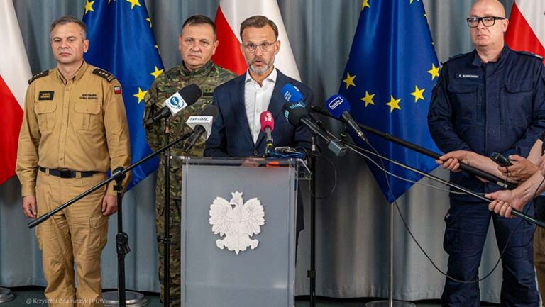 naruszenia polskiej przestrzeni powietrznej - konferencja wojewody podlaskiego Jacka Brzozowskiego