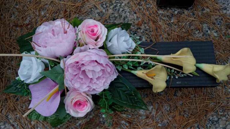 Na cmentarzach - wiązanka