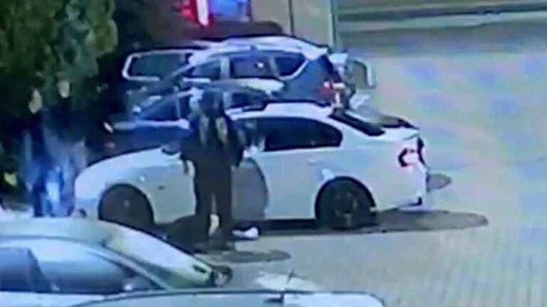 uderzył pięścią w twarz 16-latka