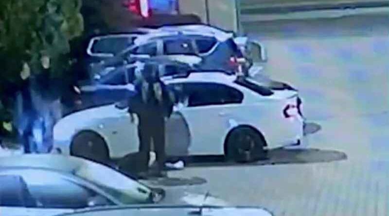 uderzył pięścią w twarz 16-latka