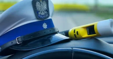 przyjechał pijany na komendę z prośbą o zatrzymanie go