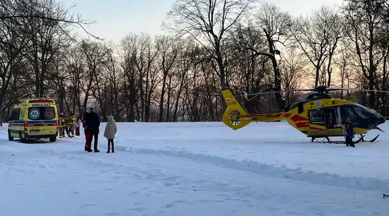 12 latek na „jabłuszku” uderzył w drzewo