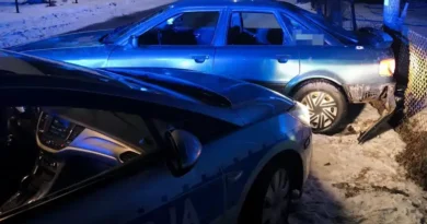 Policyjny pościg za uciekającym kierowcą Audi