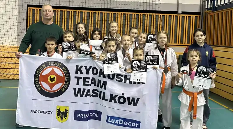 Łącznie aż 17 medali trafiło do karateków z Wasilkowa, 12 w Radomiu i 5 w Ostrowi Mazowieckiej