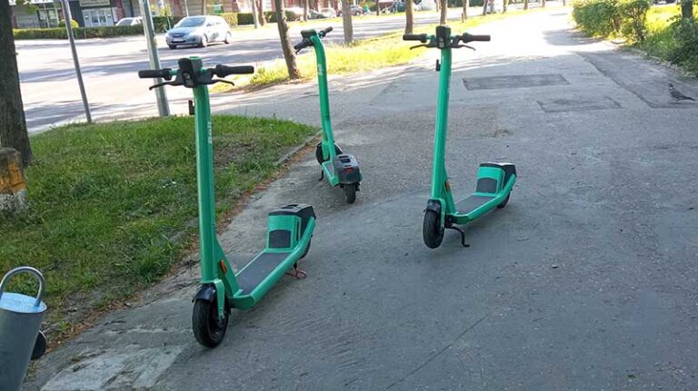 W Białymstoku zostały wprowadzone specjalne strefy ograniczające ruch hulajnóg elektrycznych
