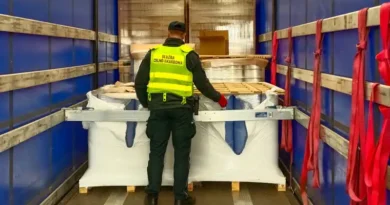 Podrobione akcesoria do produkcji papierosów w rękach podlaskiej KAS