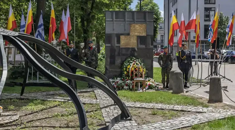 spalenie Wielkiej Synagogi - w 85 rocznicę Białystok pamięta o ofiarach