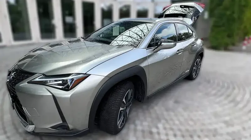 Lexus UX 250h Business Edition