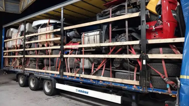 Transport niebezpiecznych odpadów zatrzymany przez funkcjonariuszy KAS