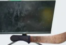 Za kradzież rozbójniczą mniejszej wagi oraz groźby karalne odpowiedzą 20- i 18-latek z powiatu sokólskiego. Fot. monitor i maczeta.